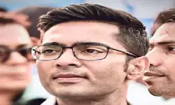 अभिषेक बनर्जी को हाईकोर्ट से बड़ा झटका, आंखों के इलाज के लिए विदेश जाने की अनुमति नहीं अभिषेक बनर्जी को हाईकोर्ट से बड़ा झटका, आंखों के इलाज के लिए विदेश जाने की अनुमति नहीं