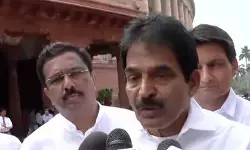 परिसीमन बिल पर कांग्रेस का रुख नहीं बदला, किरेन रिजिजू देश से माफी मांगें: केसी वेणुगोपाल परिसीमन बिल पर कांग्रेस का रुख नहीं बदला, किरेन रिजिजू देश से माफी मांगें: केसी वेणुगोपाल