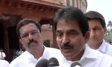 परिसीमन बिल पर कांग्रेस का रुख नहीं बदला, किरेन रिजिजू देश से माफी मांगें: केसी वेणुगोपाल परिसीमन बिल पर कांग्रेस का रुख नहीं बदला, किरेन रिजिजू देश से माफी मांगें: केसी वेणुगोपाल