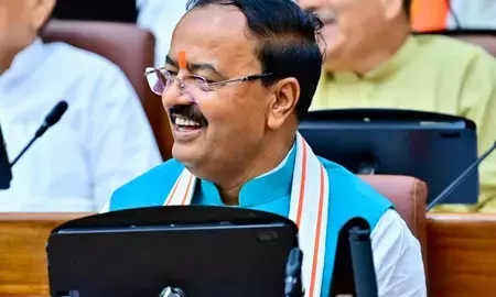अखिलेश ने पीडीए को एक ऐसी पहेली में तब्दील कर दिया, जो गिरगिट की तरह रंग बदलती है: केशव प्रसाद मौर्य अखिलेश ने पीडीए को एक ऐसी पहेली में तब्दील कर दिया, जो गिरगिट की तरह रंग बदलती है: केशव प्रसाद मौर्य