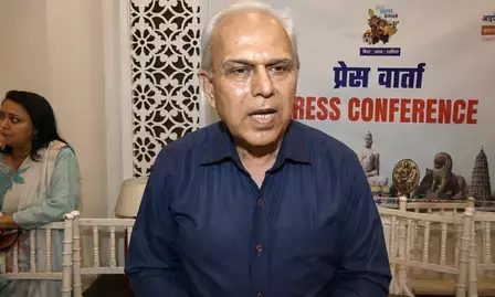 आईजी विकास वैभव पर तेजस्वी यादव के आरोपों का लेट्स इंस्पायर बिहार ने किया खंडन, बताया- बदनाम करने की कोशिश आईजी विकास वैभव पर तेजस्वी यादव के आरोपों का लेट्स इंस्पायर बिहार ने किया खंडन, बताया- बदनाम करने की कोशिश