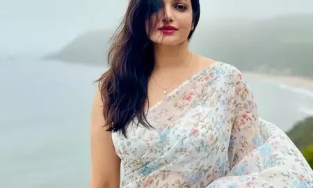 तनुश्री चक्रवर्ती बनीं बंगाली सिनेमा की पहचान तनुश्री चक्रवर्ती बनीं बंगाली सिनेमा की पहचान
