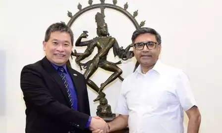 एस जयशंकर और विक्रम मिस्री ने ल्यूक गोह से की मुलाकात, रणनीतिक साझेदारी पर हुई चर्चा एस जयशंकर और विक्रम मिस्री ने ल्यूक गोह से की मुलाकात, रणनीतिक साझेदारी पर हुई चर्चा