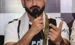 इरफान पठान का बयान: एक फ्रेंचाइजी से जुड़े रहो, तभी बनेगी पहचान इरफान पठान का बयान: एक फ्रेंचाइजी से जुड़े रहो, तभी बनेगी पहचान