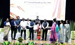 मणिपुर: मुख्यमंत्री खेमचंद ने हथकरघा क्षेत्र में महिलाओं की अहम भूमिका की सराहना की