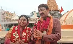 उज्जैन: महाकाल के दरबार पहुंचे भाजपा सांसद मनोज तिवारी, देश की खुशहाली की कामना उज्जैन: महाकाल के दरबार पहुंचे भाजपा सांसद मनोज तिवारी, देश की खुशहाली की कामना