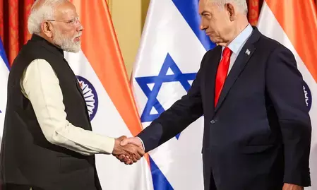 नेतन्याहू का पीएम मोदी को फोन, रणनीतिक साझेदारी और पश्चिम एशिया पर बात नेतन्याहू का पीएम मोदी को फोन, रणनीतिक साझेदारी और पश्चिम एशिया पर बात