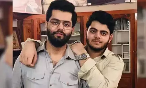 अतीक के बेटे अबान के अंतिम संस्कार में शामिल होंगे भाई अली और उमर, इलाहाबाद हाईकोर्ट ने दी पैरोल अतीक के बेटे अबान के अंतिम संस्कार में शामिल होंगे भाई अली और उमर, इलाहाबाद हाईकोर्ट ने दी पैरोल
