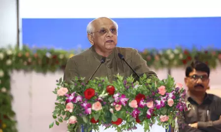 गुजरात सरकार ने राष्ट्रीय और राज्य स्तरीय समारोहों की मेजबानी करने वाले जिलों के लिए विकास अनुदान दोगुना किया गुजरात सरकार ने राष्ट्रीय और राज्य स्तरीय समारोहों की मेजबानी करने वाले जिलों के लिए विकास अनुदान दोगुना किया