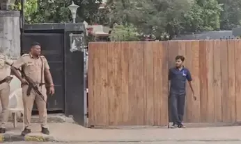 सलमान खान के गैलेक्सी अपार्टमेंट के बाहर ड्यूटी पर तैनात कांस्टेबल गणेश की मौत