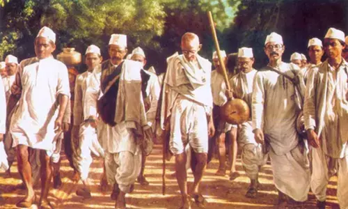 असहमति से नफ़रत तक: लोकतंत्र की नैतिक परीक्षा