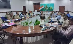 ड्रग तस्करी के खिलाफ कार्रवाई को लेकर एनसीबी और गोवा एएनटीएफ की दूसरी जेसीसी बैठक ड्रग तस्करी के खिलाफ कार्रवाई को लेकर एनसीबी और गोवा एएनटीएफ की दूसरी जेसीसी बैठक