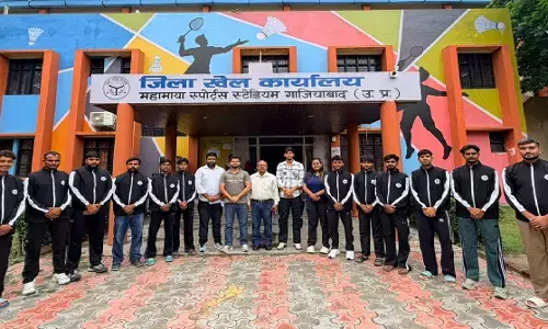 44वीं सीनियर नेशनल नेटबॉल चैंपियनशिप के लिए यूपी पुरुष टीम तैयार, खिलाड़ियों को मिली किट और ट्रैक सूट 44वीं सीनियर नेशनल नेटबॉल चैंपियनशिप के लिए यूपी पुरुष टीम तैयार, खिलाड़ियों को मिली किट और ट्रैक सूट