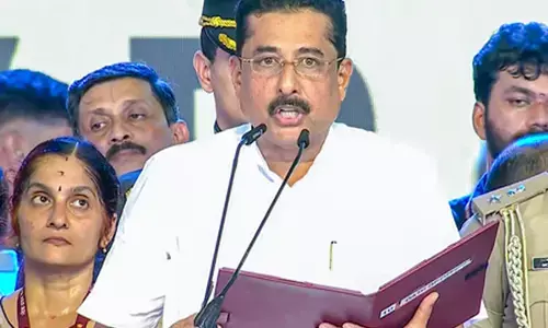 सावरकर क्विज विवाद : सामान्य शिक्षा मंत्री ने जांच और सख्त कार्रवाई के दिए निर्देश सावरकर क्विज विवाद : सामान्य शिक्षा मंत्री ने जांच और सख्त कार्रवाई के दिए निर्देश