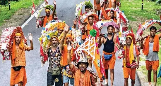 भक्ति के नाम पर अराजकता कब तक! भक्ति के नाम पर अराजकता कब तक!