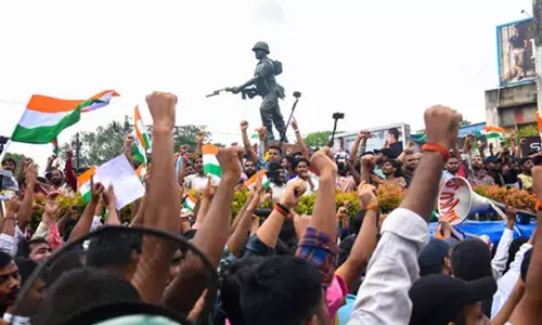 रांची : परीक्षा में गड़बड़ियों के खिलाफ एबीवीपी का प्रदर्शन, विधानसभा घेराव की चेतावनी