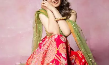 कम उम्र में स्टार बनी हंसिका मोटवानी, फिर घिर गई विवादों से- फिल्मी और निजी जिंदगी