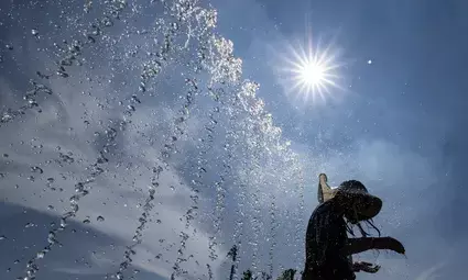 दक्षिण कोरिया में हीटवेव की चेतावनी, कमजोर वर्गों के लिए पुख्ता सुरक्षा इंतजाम दक्षिण कोरिया में हीटवेव की चेतावनी, कमजोर वर्गों के लिए पुख्ता सुरक्षा इंतजाम