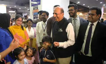 दिनेश त्रिवेदी का दावा- भारत-बांग्लादेश के मसले, प्रधानमंत्री की बातचीत से निपटे दिनेश त्रिवेदी का दावा- भारत-बांग्लादेश के मसले, प्रधानमंत्री की बातचीत से निपटे
