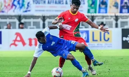 डूरंड कप: टीआरएयू एफसी ने इंडियन नेवी को 2-1 से हराकर शानदार समापन किया डूरंड कप: टीआरएयू एफसी ने इंडियन नेवी को 2-1 से हराकर शानदार समापन किया