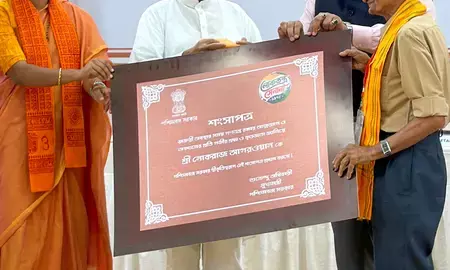 बंगाल में लोकतंत्र सेनानियों को मिली नई सौगात, भत्ता और फ्री बस सेवा शुरू