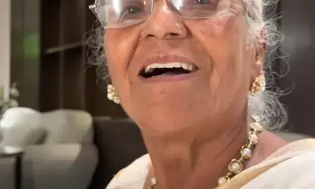 अनुपम खेर हुए इमोशनल, 74 साल की बुजुर्ग महिला का हौसला देख कहा- बच्चे साथ नहीं फिर भी नहीं हरी अनुपम खेर हुए इमोशनल, 74 साल की बुजुर्ग महिला का हौसला देख कहा- बच्चे साथ नहीं फिर भी नहीं हरी