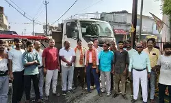 छात्रों पर लाठीचार्ज के विरोध में भाजपा का झारखंड बंद, रांची समेत कई जिलों में सड़क पर उतरे कार्यकर्ता छात्रों पर लाठीचार्ज के विरोध में भाजपा का झारखंड बंद, रांची समेत कई जिलों में सड़क पर उतरे कार्यकर्ता