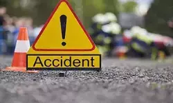 तेलंगाना सड़क हादसे में कर्नाटक के 5 मजदूरों की मौत, 7 घायल तेलंगाना सड़क हादसे में कर्नाटक के 5 मजदूरों की मौत, 7 घायल