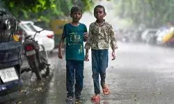 बिना किसी चेतावनी के पूरे सप्ताह जारी रहेगी हल्की बारिश, एनसीआर की हवा भी राहत भरी बिना किसी चेतावनी के पूरे सप्ताह जारी रहेगी हल्की बारिश, एनसीआर की हवा भी राहत भरी