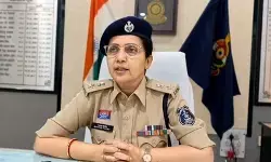 छत्तीसगढ़ : ट्रिपल मर्डर केस में कोर्ट का बड़ा फैसला, पांचों आरोपियों को आजीवन कारावास की सजा छत्तीसगढ़ : ट्रिपल मर्डर केस में कोर्ट का बड़ा फैसला, पांचों आरोपियों को आजीवन कारावास की सजा