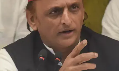 अखिलेश का अमित शाह पर पलटवार, बोले-देश भाषण सुनने के मूड में नहीं