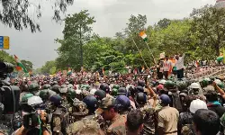 झारखंड : रांची में बवाल पर पुलिस का कड़ा प्रहार! विधानसभा घेराव मामले में 600 प्रदर्शनकारियों पर एफआईआर दर्ज झारखंड : रांची में बवाल पर पुलिस का कड़ा प्रहार! विधानसभा घेराव मामले में 600 प्रदर्शनकारियों पर एफआईआर दर्ज