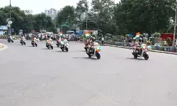 हर घर तिरंगा अभियान: गौतमबुद्धनगर पुलिस ने निकाली तिरंगा बाइक रैली, 180 पुलिसकर्मियों ने देशभक्ति का दिया संदेश हर घर तिरंगा अभियान: गौतमबुद्धनगर पुलिस ने निकाली तिरंगा बाइक रैली, 180 पुलिसकर्मियों ने देशभक्ति का दिया संदेश