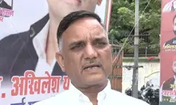सपा ने यूपी में महिलाओं को 50 हजार रुपए की आर्थिक सहायता देने की वायरल चर्चा पर उठाए सवाल सपा ने यूपी में महिलाओं को 50 हजार रुपए की आर्थिक सहायता देने की वायरल चर्चा पर उठाए सवाल