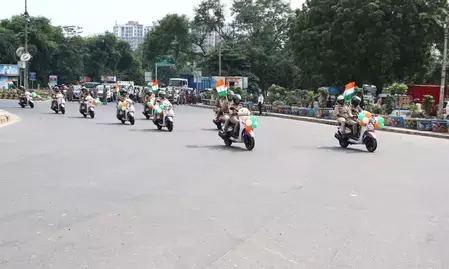 हर घर तिरंगा अभियान: गौतमबुद्धनगर पुलिस ने निकाली तिरंगा बाइक रैली, 180 पुलिसकर्मियों ने देशभक्ति का दिया संदेश हर घर तिरंगा अभियान: गौतमबुद्धनगर पुलिस ने निकाली तिरंगा बाइक रैली, 180 पुलिसकर्मियों ने देशभक्ति का दिया संदेश