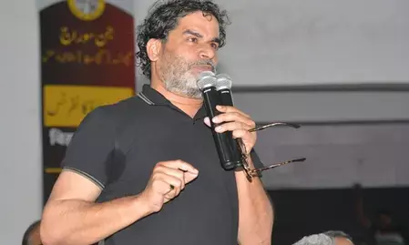 प्रशांत किशोर ने बिहार सरकार पर निशाना साधा, बांकीपुर में शिक्षा और रोजगार की घोषणा की प्रशांत किशोर ने बिहार सरकार पर निशाना साधा, बांकीपुर में शिक्षा और रोजगार की घोषणा की