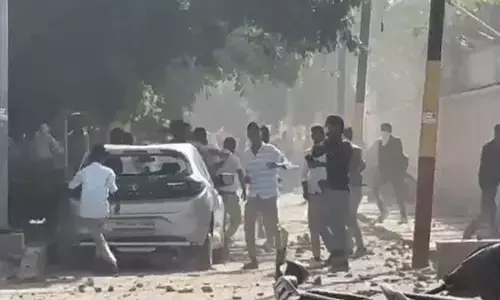श्रमिक हिंसा में योगेश मीणा और सृष्टि गुप्ता को जमानत, कोर्ट ने माना- कोई आपराधिक इतिहास नहीं श्रमिक हिंसा में योगेश मीणा और सृष्टि गुप्ता को जमानत, कोर्ट ने माना- कोई आपराधिक इतिहास नहीं