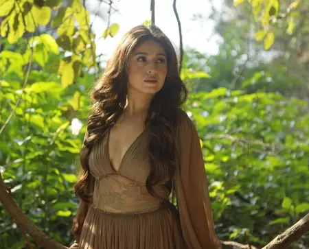 बचपन में स्टेज शो, लता से मिला सम्मान... तलाक के बाद सुनिधि चौहान बनीं बॉलीवुड की मजबूत आवाज बचपन में स्टेज शो, लता से मिला सम्मान... तलाक के बाद सुनिधि चौहान बनीं बॉलीवुड की मजबूत आवाज