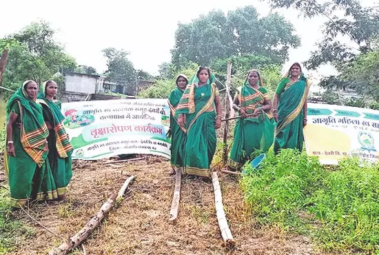 प्रकृति संरक्षण का संदेश देता है हरेली तिहार प्रकृति संरक्षण का संदेश देता है हरेली तिहार