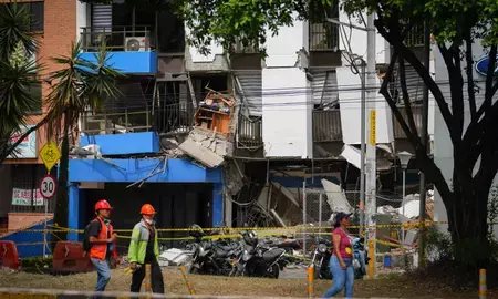 कोलंबिया भूकंप : मरने वालों की संख्या बढ़कर 273 हुई, 3,824 घायल और 377 लोग लापता कोलंबिया भूकंप : मरने वालों की संख्या बढ़कर 273 हुई, 3,824 घायल और 377 लोग लापता