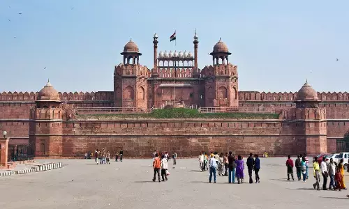 स्वतंत्रता दिवस से पहले दिल्ली को दहलाने की साजिश, हाई कोर्ट से लाल किला और एयरपोर्ट तक बम की धमकी