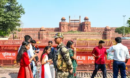 15 अगस्त समारोह से पहले दिल्ली में हाई अलर्ट, लाल किले के आसपास ट्रैफिक डायवर्जन लागू