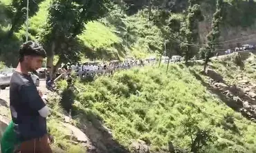 जम्मू-कश्मीर के किश्तवाड़ में बड़ा हादसा, चिनाब नदी में गाड़ी पलटने से पांच लोगों की मौत