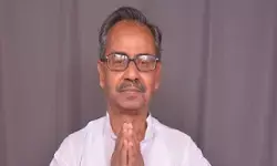 बंगाल के पूर्व डिप्टी स्पीकर आशीष बनर्जी ने फांसी लगाकर की आत्महत्या, सुसाइड नोट में लिखा- राजनीति में आकर गलती की