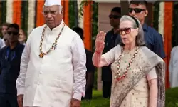 ‘वंदे मातरम’ के कथित अपमान को लेकर सोनिया गांधी के खिलाफ शिकायत, कर्नाटक में BJP नेता ने उठाया कानूनी कदम