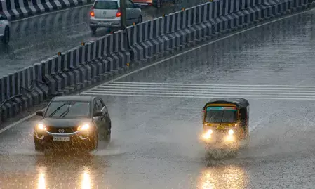 उत्तरी तमिलनाडु के चार जिलों में भारी बारिश की संभावना उत्तरी तमिलनाडु के चार जिलों में भारी बारिश की संभावना