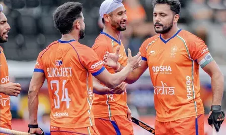 हॉकी वर्ल्ड कप: वेल्स के बाद अब इंग्लैंड से सामना, पूल-डी में शीर्ष पायदान पर भारत की निगाहें हॉकी वर्ल्ड कप: वेल्स के बाद अब इंग्लैंड से सामना, पूल-डी में शीर्ष पायदान पर भारत की निगाहें