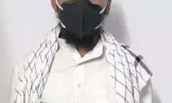 जैश-ए-मोहम्मद से जुड़े आतंकी को यूपी एटीएस ने दबोचा, मदरसे की आड़ में चंदा जुटाकर भेजता था पाकिस्तान जैश-ए-मोहम्मद से जुड़े आतंकी को यूपी एटीएस ने दबोचा, मदरसे की आड़ में चंदा जुटाकर भेजता था पाकिस्तान