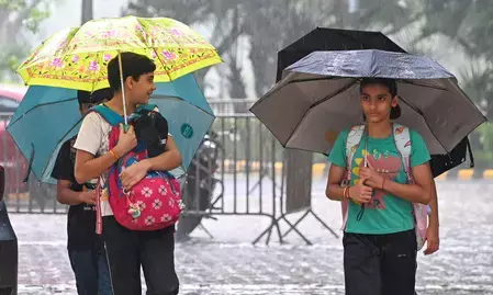 एनसीआर में अगले एक सप्ताह सुहावना रहेगा मौसम, हल्की बारिश और बादलों की आवाजाही से मिलेगी गर्मी से राहत