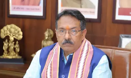 खुद को ‘दिमागी नक्सली’ बताने पर अरविंद केजरीवाल पर बरसे दिल्ली भाजपा अध्यक्ष हर्ष मल्होत्रा खुद को ‘दिमागी नक्सली’ बताने पर अरविंद केजरीवाल पर बरसे दिल्ली भाजपा अध्यक्ष हर्ष मल्होत्रा